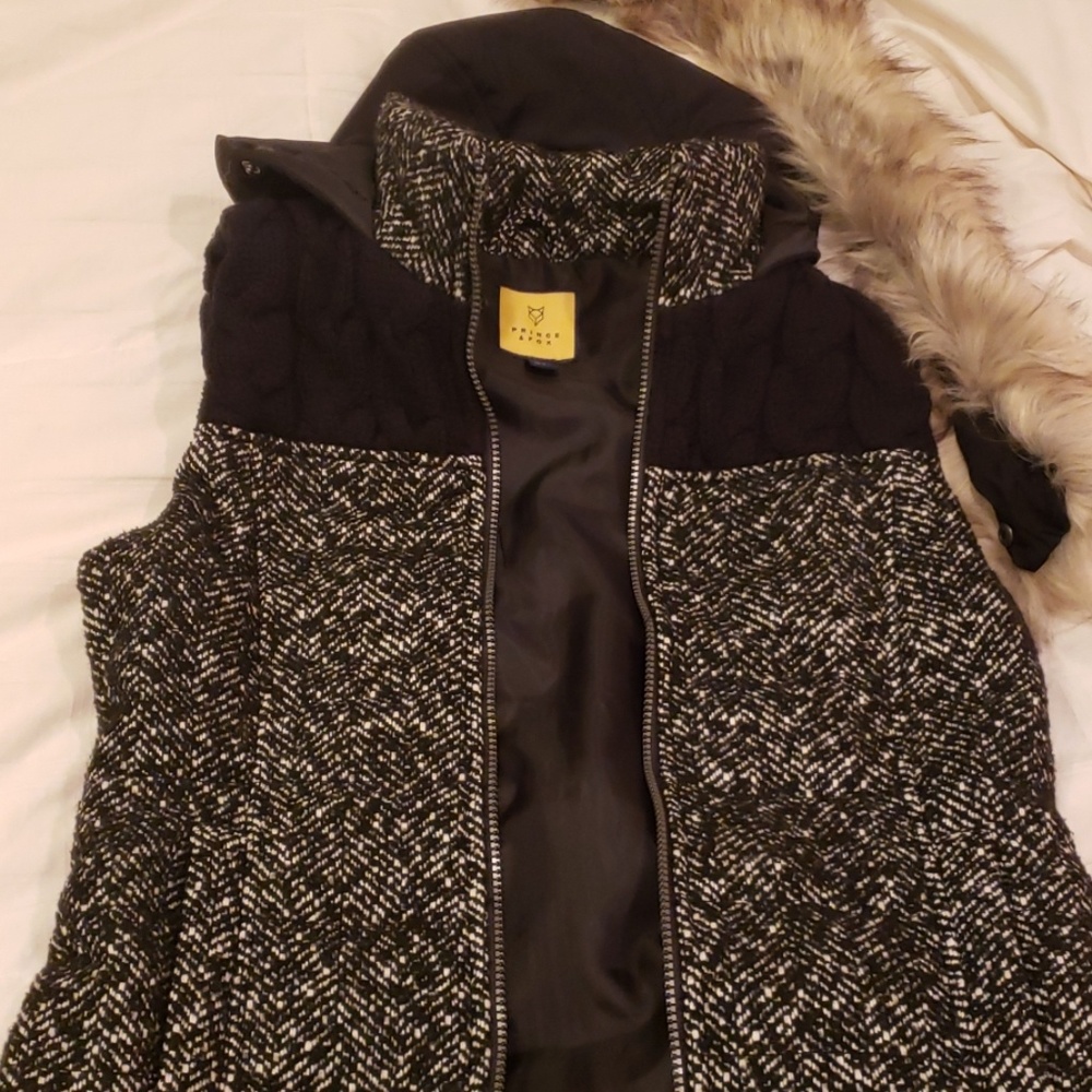 Wool Vest - Picture 4 of 6